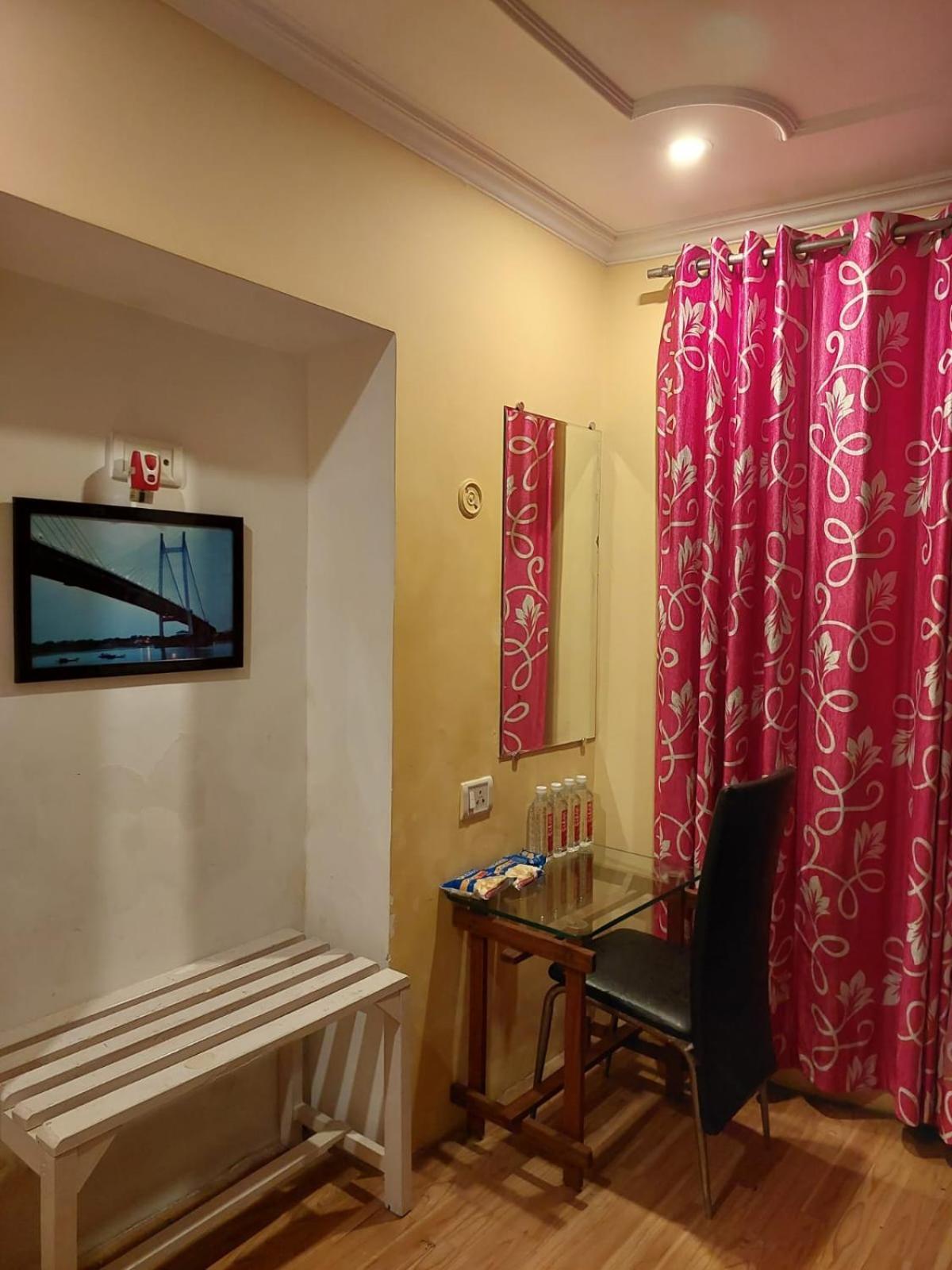 Tara Guest House Varanasi Ngoại thất bức ảnh