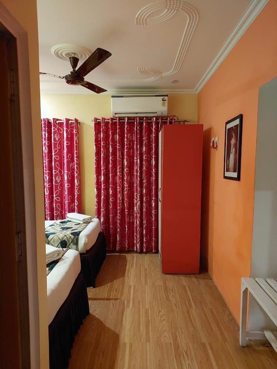 Tara Guest House Varanasi Ngoại thất bức ảnh