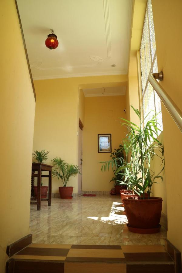 Tara Guest House Varanasi Ngoại thất bức ảnh